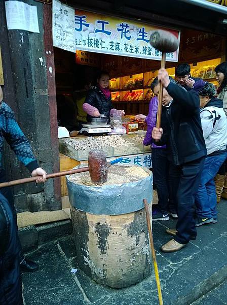 img015 (Large).jpg img015 (Large).jpg