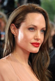 Angelina Jolie,.jpg