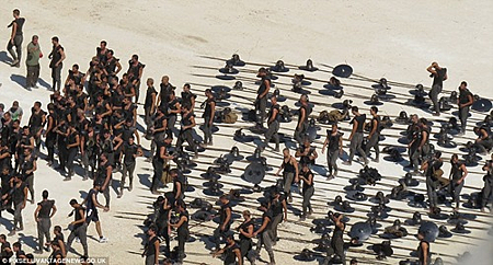 Game Of Thrones s04set201310 03 (1).png Game Of Thrones s04set201310 03 (1).png