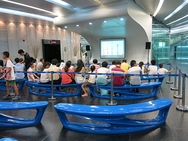 IMG_2010.JPG IMG_2010.JPG