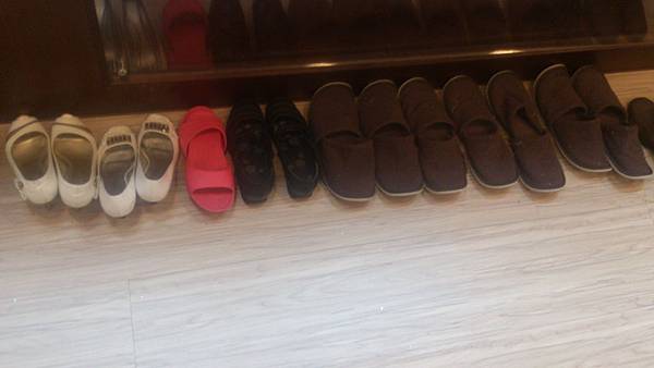 1+1愛的故事館~推薦租手工白紗~推薦租禮服