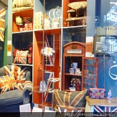 沿途的英國專賣店