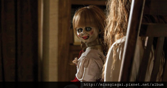 conjuring-doll-annabelle