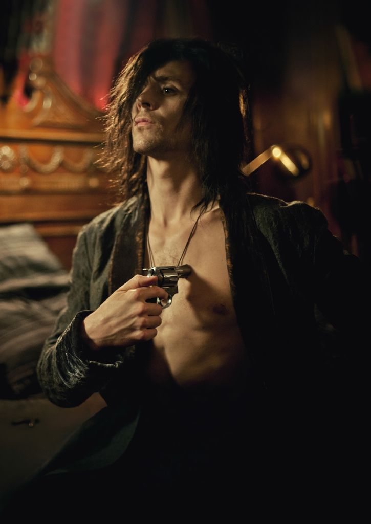 only-lovers-left-alive_artwork_kinoplakat_adam (1)