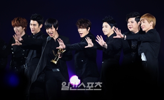 Popularity Award20120111202932691.jpg