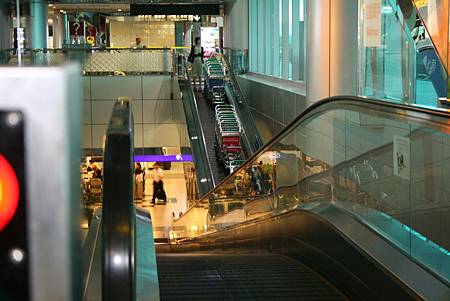 機場 - 馬克電扶梯 機場 - 馬克電扶梯