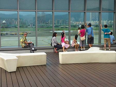 松機 (78) 松機 (78)