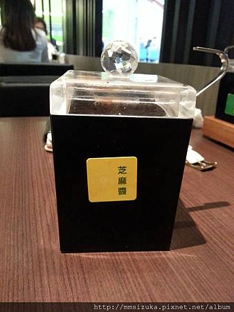照片 - 20140403十週年結婚紀念品田牧場 (8).jpg