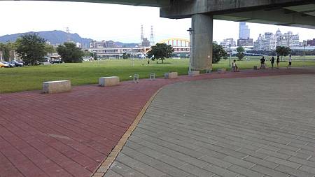 照片 - 20140824彩虹河濱公園踩點 (2).jpg