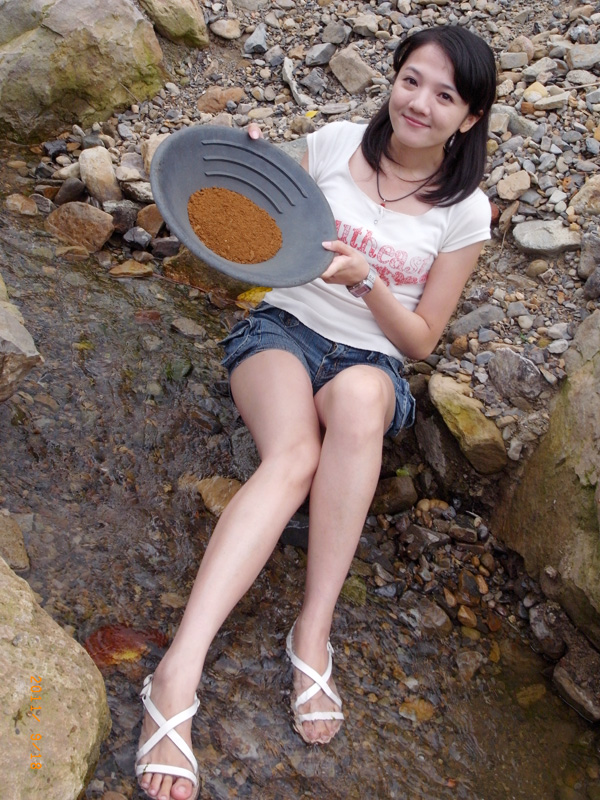 當地其實含有愚人金的黃鐵礦 當地人帶領的深度旅遊體驗