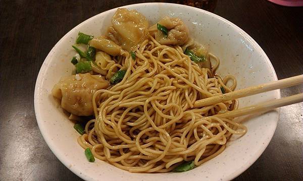 雙和醫院 美食推薦 新北中和 大高福州乾麵 餛飩麵 雙和醫院 美食推薦 新北中和 大高福州乾麵 餛飩麵