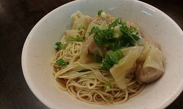 雙和醫院 美食推薦 新北中和 大高福州乾麵 餛飩麵 雙和醫院 美食推薦 新北中和 大高福州乾麵 餛飩麵