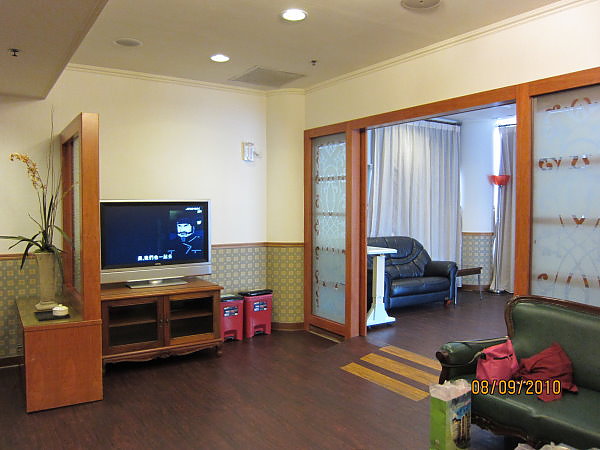 VIP客廳與臥房交界