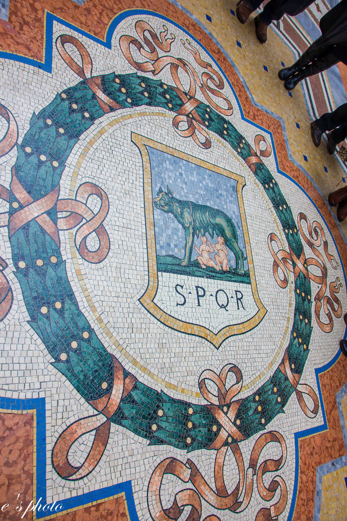 艾曼紐二世迴廊