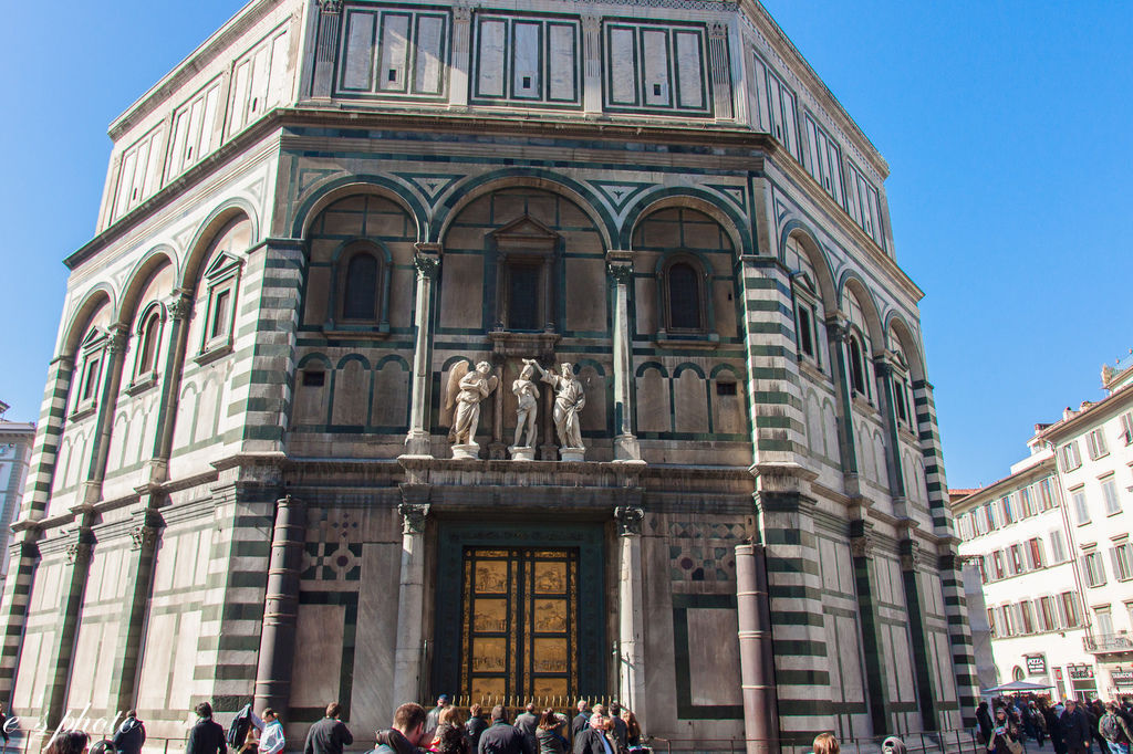 『蜜月旅行』加利利 義大利11日 佛羅倫斯(Firenze) 自由活動:共和廣場 聖母百花大教堂 