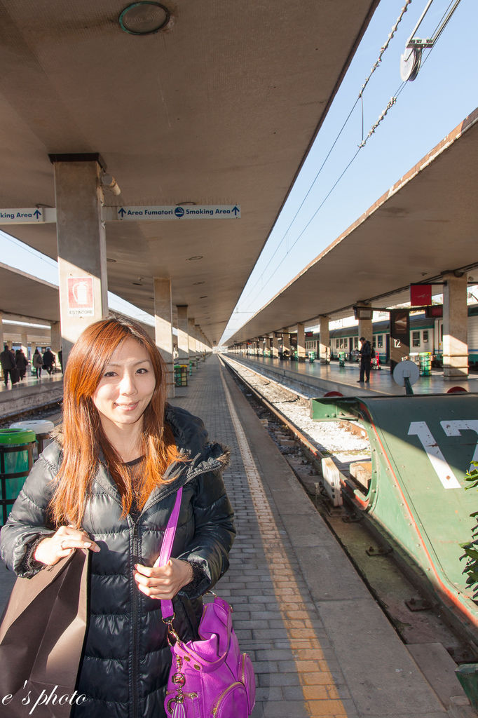 『蜜月旅行』加利利 義大利11日 佛羅倫斯(Firenze)搭乘歐洲之星前往拿坡里(Napoli)轉車蘇連多(Sorrento)