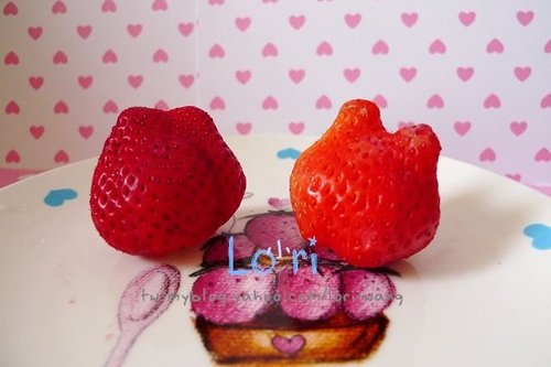 KITTY草莓．美樂蒂草莓00.jpg