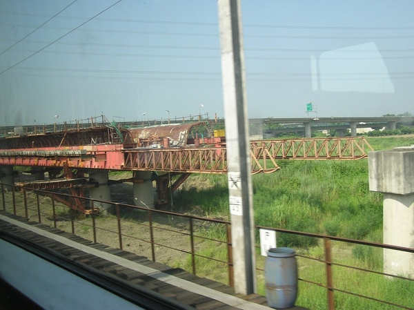 完工遙遙無期的新曾文溪橋 完工遙遙無期的新曾文溪橋