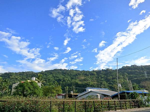 【MUJO趴趴走】台東金峰鄉新興村 5天4夜-洛神花季打工換宿留學記:P6第五天新興國小排灣部落圖騰上學去&最美的風景是人心 【MUJO趴趴走】台東金峰鄉新興村 5天4夜-洛神花季打工換宿留學記:P6第五天新興國小排灣部落圖騰上學去&最美的風景是人心
