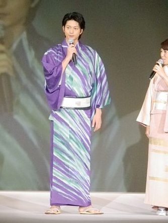 kimono2.jpg kimono2.jpg