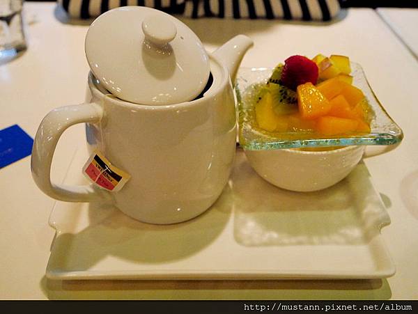 N_1360689.JPG N_1360689.JPG