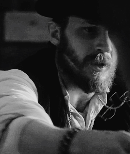 tumblr_nencp3g4Vl1r4z8l1o2_400