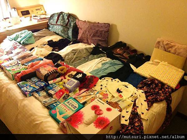 946385_737191029640912_702811836_n