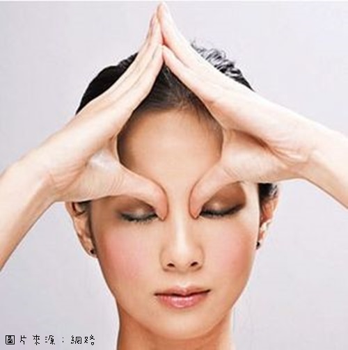 如何消除臉部皺紋 如何消除臉部皺紋