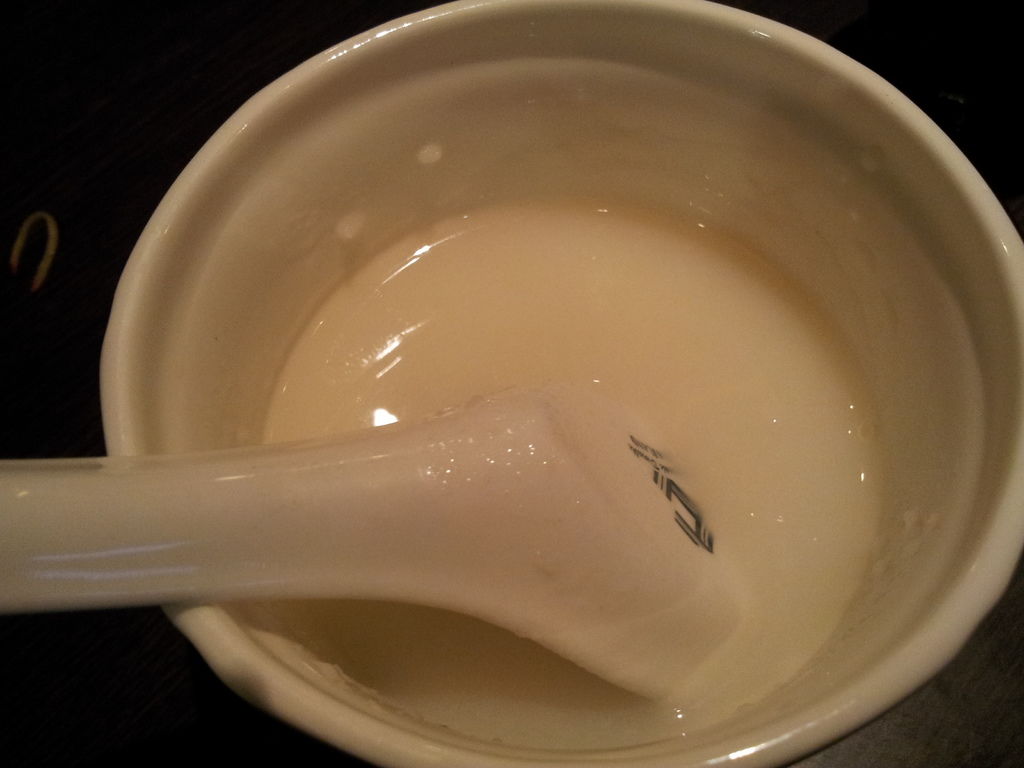 每個套餐都會有一碗綠豆粥 每個套餐都會有一碗綠豆粥