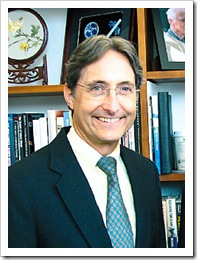 哈佛大學教授李納德