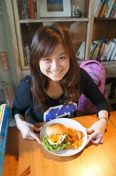 (台中) for Farm Burger 田樂一店(102巷店) 日式手作漢堡@ 娜 ...