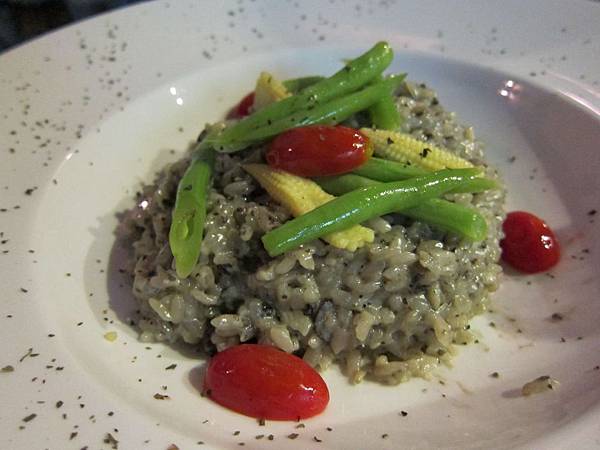 IMG_0748.JPG IMG_0748.JPG