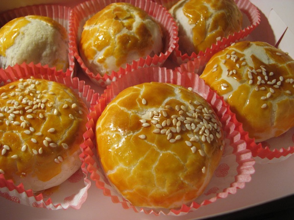 金都蓮蓉蛋黃酥