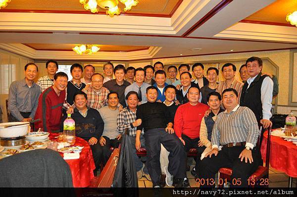 206042_537222406303083_2130849568_n