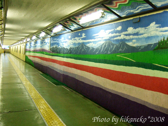 DSCF2595_往富良野月台方向的地下道(右).jpg DSCF2595_往富良野月台方向的地下道(右).jpg