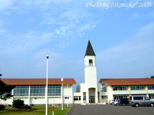 DSCF3058_景觀之路‧著名的美馬牛小學校尖塔.jpg DSCF3058_景觀之路‧著名的美馬牛小學校尖塔.jpg