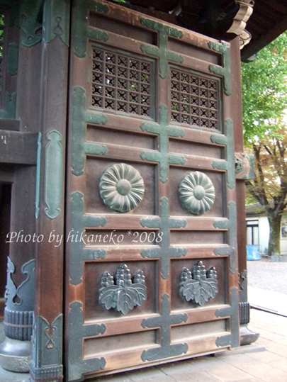 DSCF5218_拍起來勉強夠亮的木門,其實很漂亮.jpg DSCF5218_拍起來勉強夠亮的木門,其實很漂亮.jpg