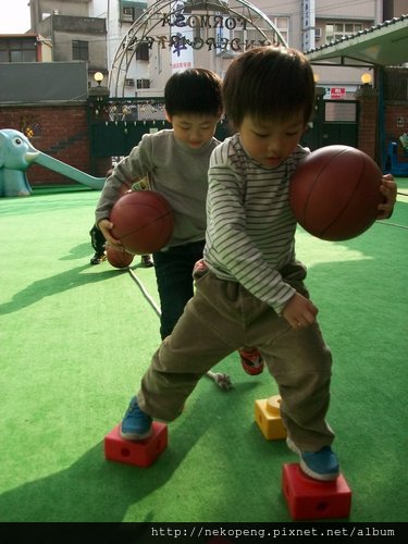 qprNy__2MnkjB8T6GouRfg qprNy__2MnkjB8T6GouRfg