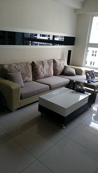 沙發+茶几.jpg 沙發+茶几.jpg