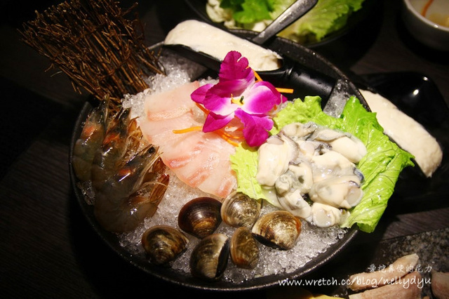 吃-南華商圈。8品鮮奶紅豆餅之爆漿餡料紅豆餅