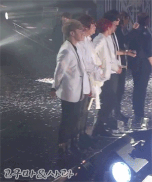 [GIF] 