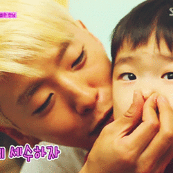 tumblr_mdbj4cQY8m1rgigwjo1_250