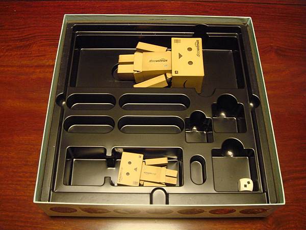 哎哎這不是讓你們睡覺的地方.JPG 哎哎這不是讓你們睡覺的地方.JPG