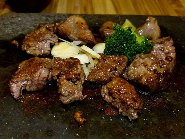 0598台中市中區饗厚牛排