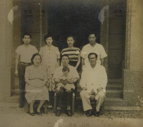 姜麗芝(姜阿新獨女)+姜蘭英、姜蕙英+姜蕙英(姜振驤三女)、 姜麗芝(姜阿新獨女)+姜蘭英、姜蕙英+姜蕙英(姜振驤三女)、