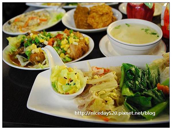 小魔女網聚》2011.12.07 米蘭咖啡 小魔女網聚》2011.12.07 米蘭咖啡