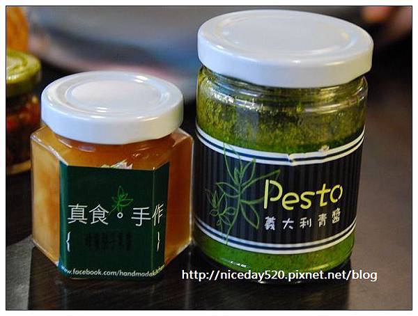 小魔女網聚》2011.12.07 米蘭咖啡 小魔女網聚》2011.12.07 米蘭咖啡