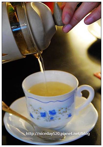 小魔女網聚》2011.12.07 米蘭咖啡 小魔女網聚》2011.12.07 米蘭咖啡