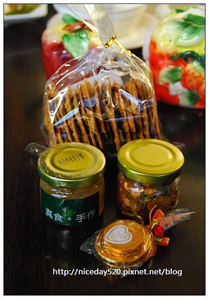 小魔女網聚》2011.12.07 米蘭咖啡 小魔女網聚》2011.12.07 米蘭咖啡