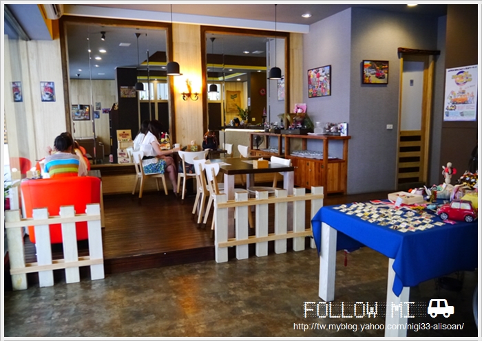 FOLLOW MI cafe (12) FOLLOW MI cafe (12)